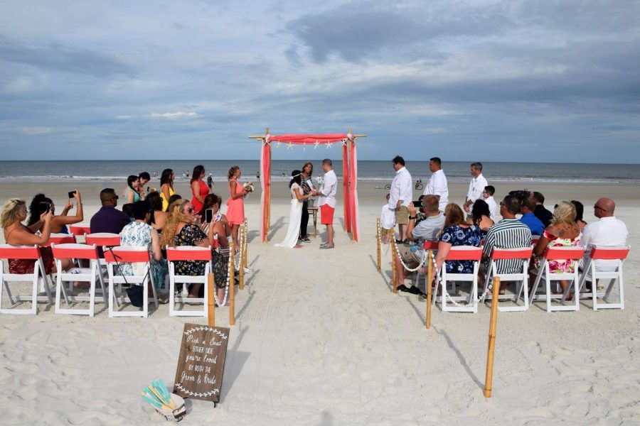 Real beach ceremony at Guy Harvy Resort
